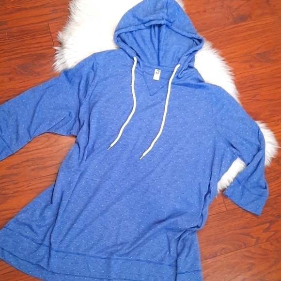 Avenue Tops - Avenue Lightweight Hooded Pulliver